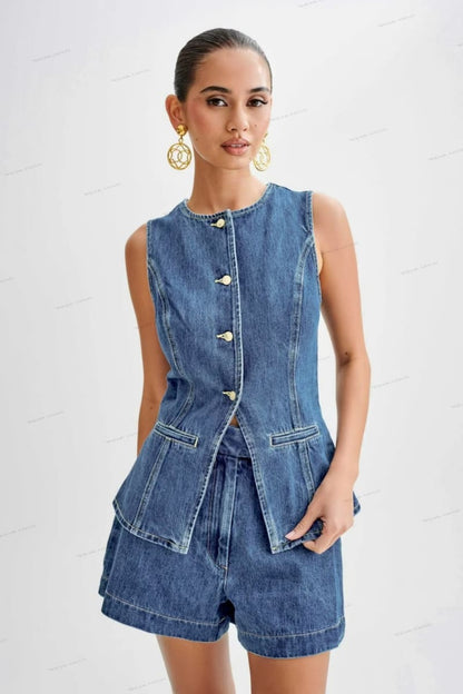 Gracefully Styled Garment for Any Occasion