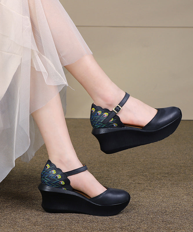 Polished Sandals with an Effortless Classic Look