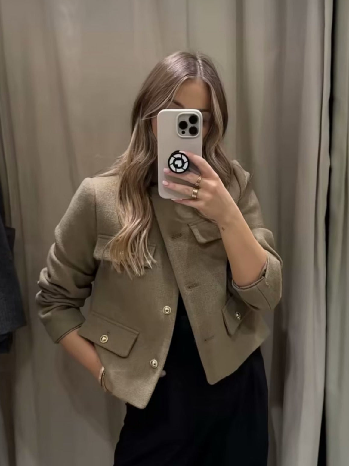 Polished Jacket with an Effortless Classic Look
