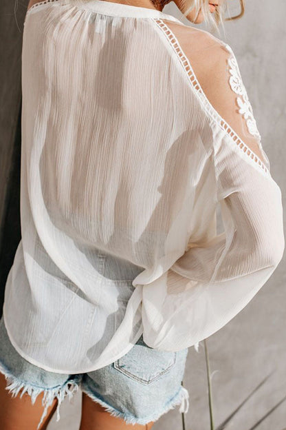 Beautifully Finished Top in a Timeless Design