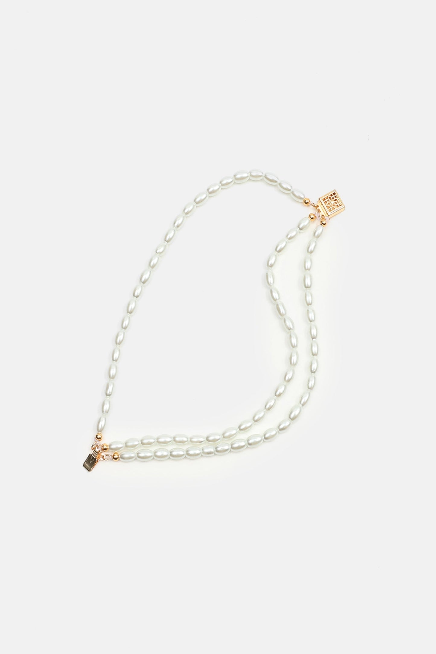 Effortlessly Elegant Garment with a Timeless Design
