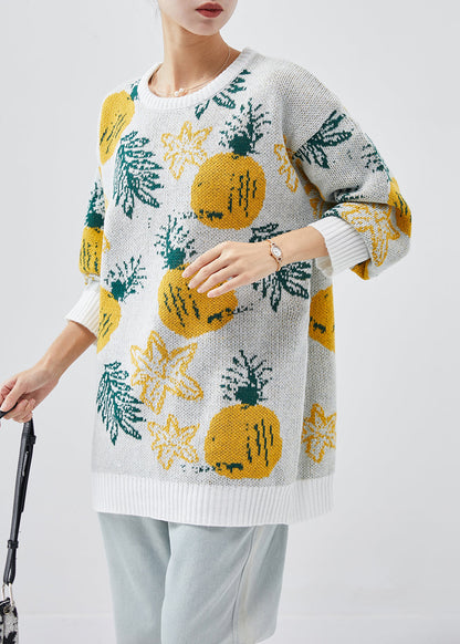 Effortlessly Elegant Sweater with a Timeless Design