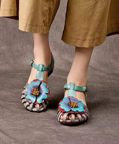 Classic Vintage Sandals with a Flattering Fit