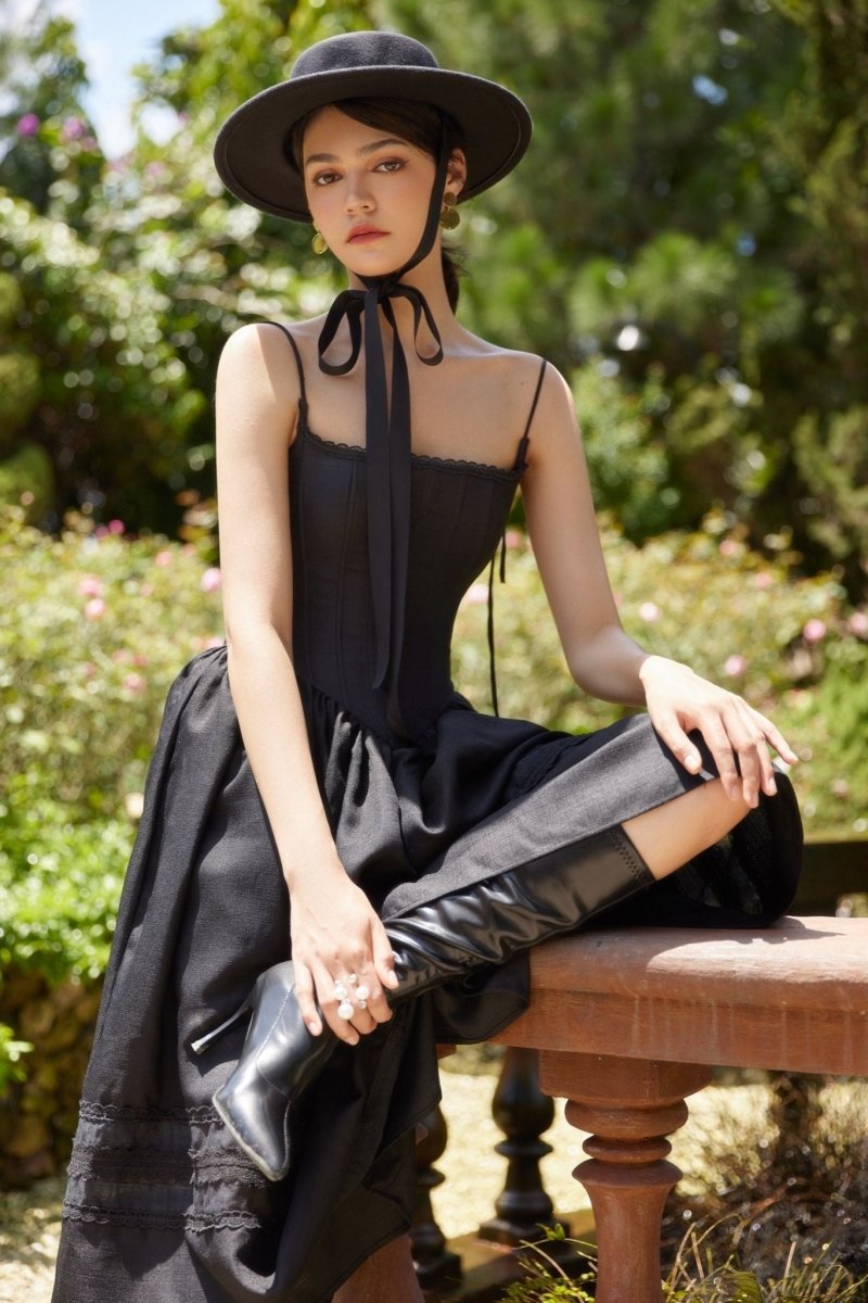 Classic Vintage & Enduringly Stylish Dress