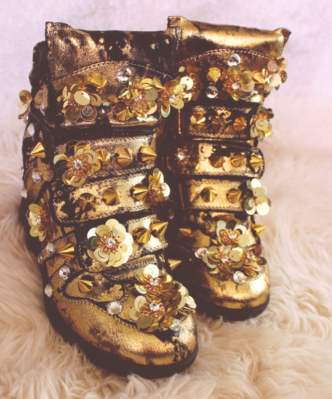 Classic Vintage Boots with a Flattering Fit