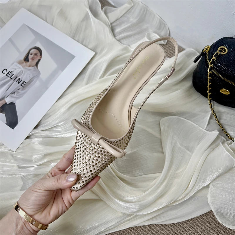 Classic Vintage Heels with a Flattering Fit
