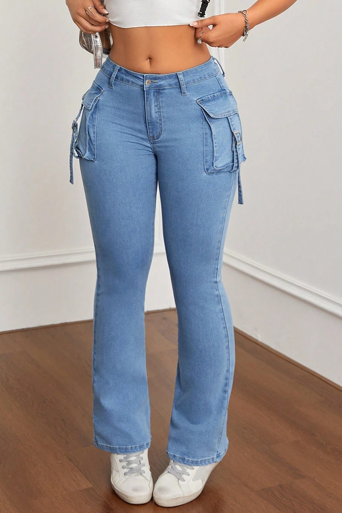 Well Tailored Garment with a Graceful Silhouette