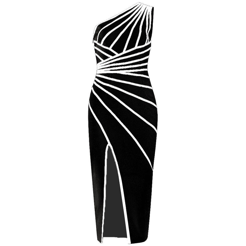 Well Tailored Dress with a Graceful Silhouette