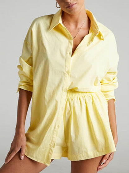 Sophisticated Blouse with a Clean Classic Look
