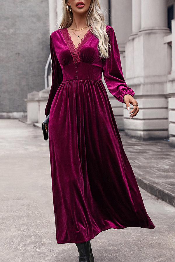 Classic Vintage & Enduringly Stylish Dress