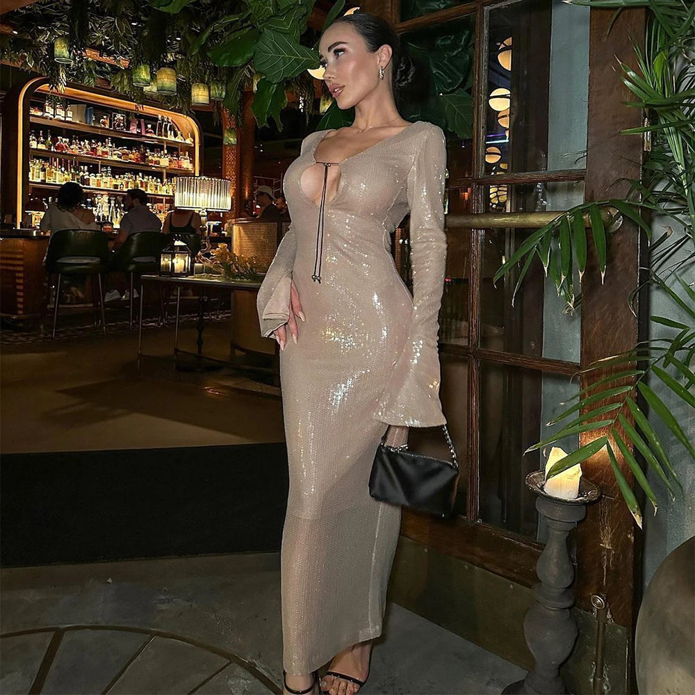 Sophisticated Dress with a Clean Classic Look