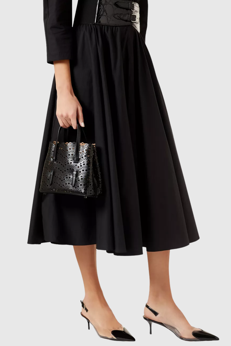 Gracefully Styled Bag for Any Occasion