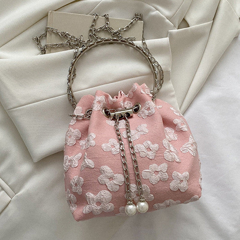 Effortlessly Elegant Bag with a Timeless Design