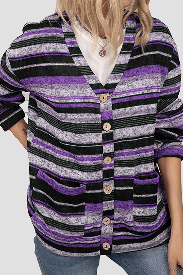 Effortlessly Elegant Garment with a Timeless Design