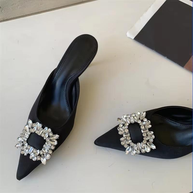 Classic Vintage & Enduringly Stylish Heels