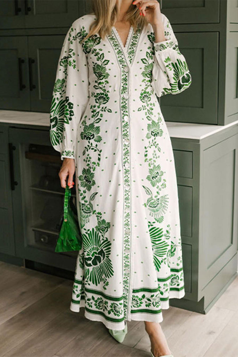 Classic Vintage Dress with a Flattering Fit
