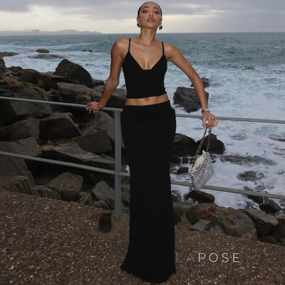 Effortlessly Elegant Garment with a Timeless Design