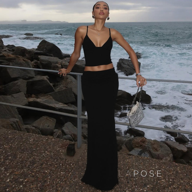 Effortlessly Elegant Garment with a Timeless Design