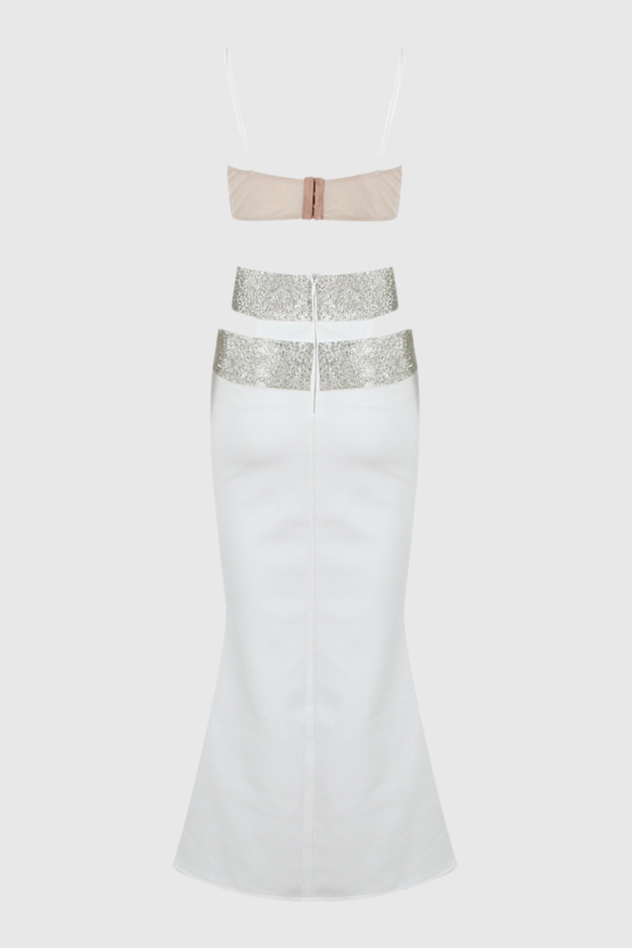 Well Tailored Garment with a Graceful Silhouette