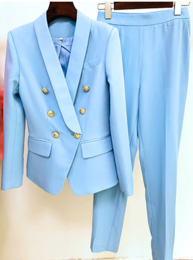 Effortlessly Elegant Garment with a Timeless Design