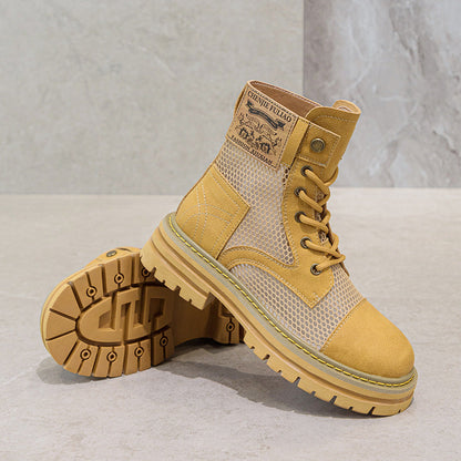 Effortlessly Elegant Boots with a Timeless Design