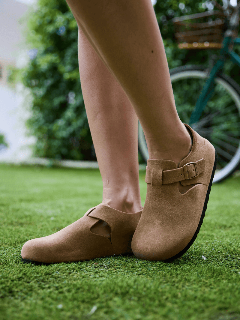 Gracefully Styled Garment for Any Occasion