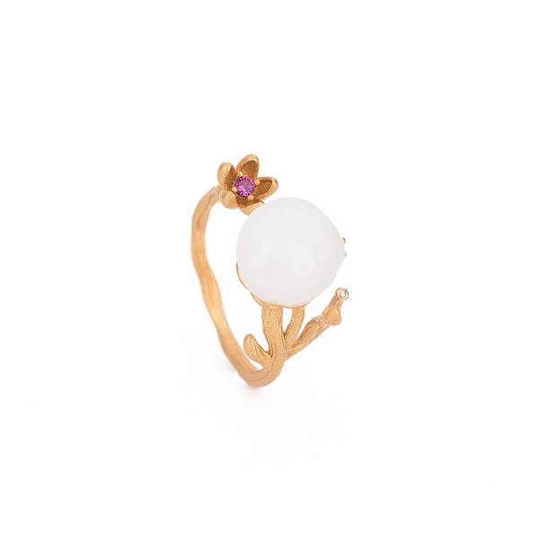 Beautifully Crafted Garment in a Classic Style
