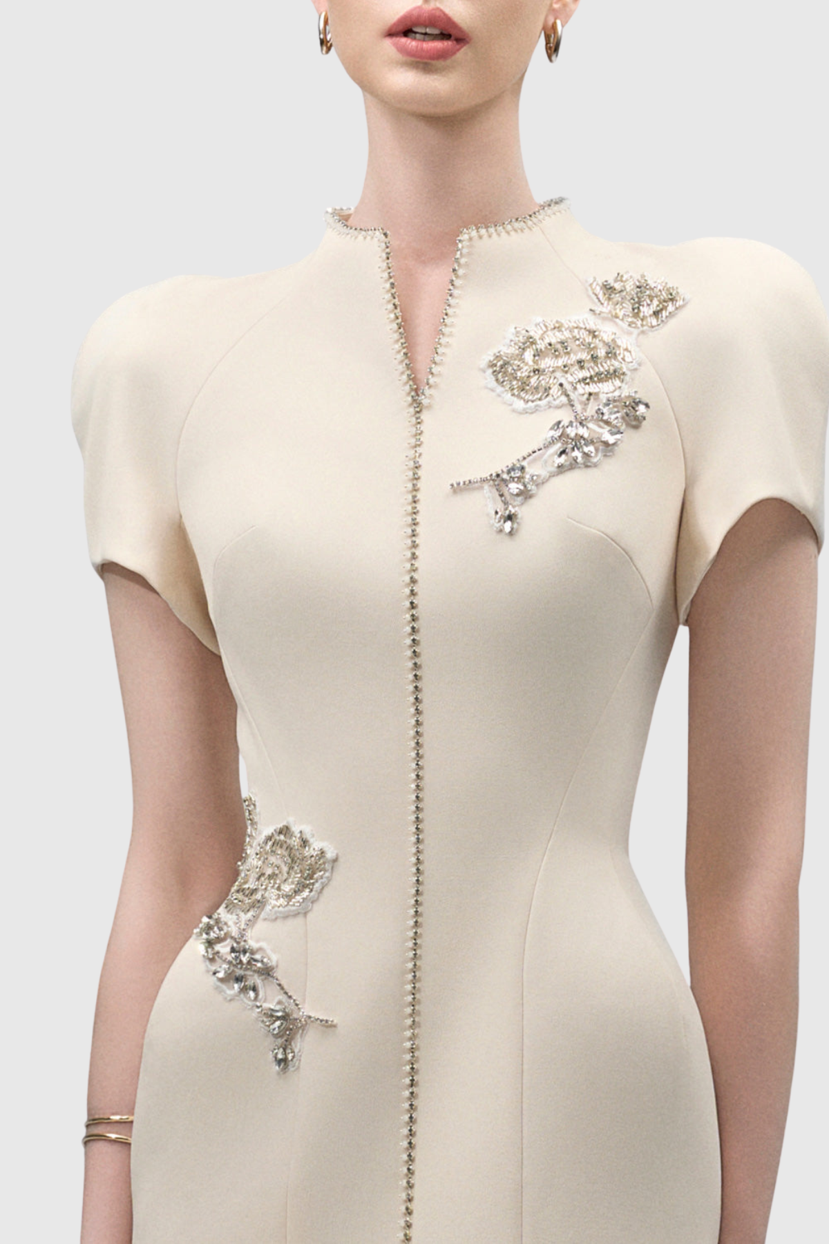Well Tailored Dress with a Graceful Silhouette