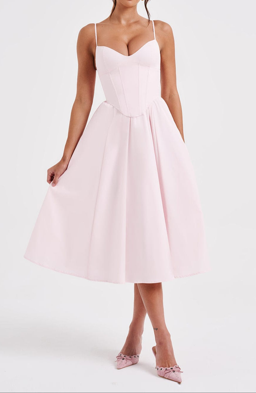 Classic Vintage Dress with a Flattering Fit