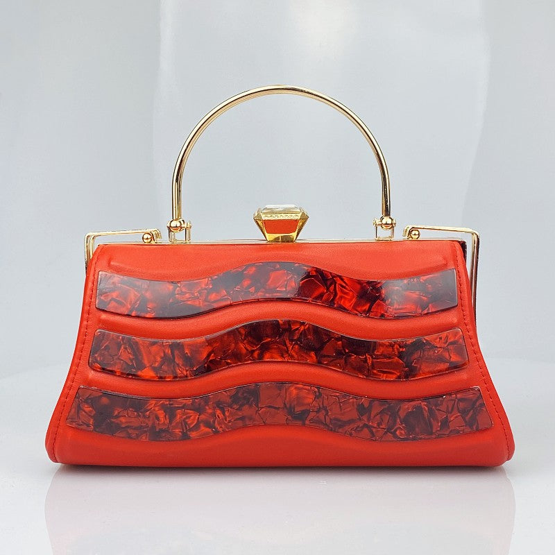 Beautifully Finished Bag in a Timeless Design