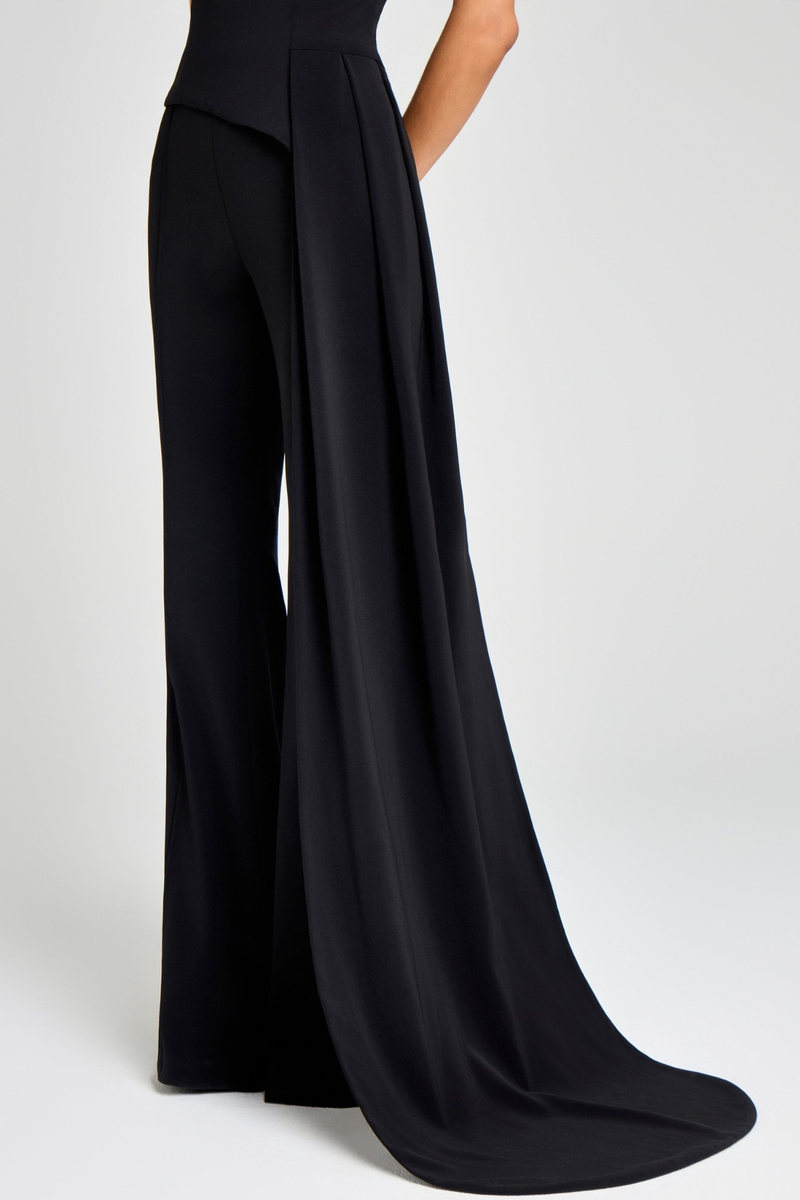 Elegantly Styled Pants for Everyday Wear