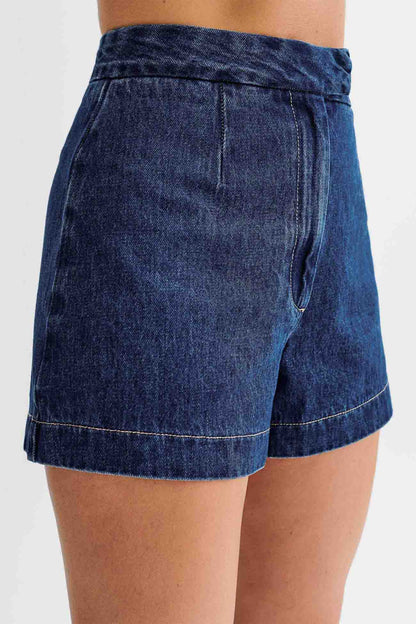 Classic Vintage & Enduringly Stylish Top
