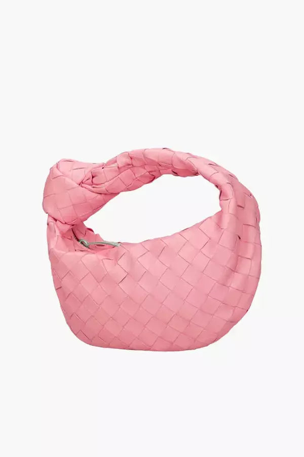 Polished Bag with an Effortless Classic Look