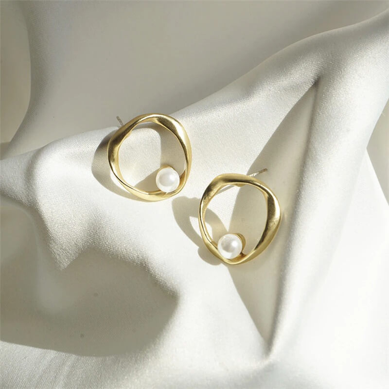 Classic Vintage Garment with a Flattering Fit