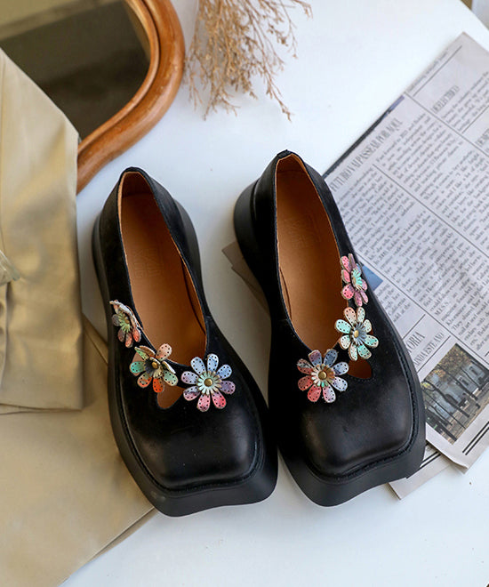 Elegantly Styled Shoes for Everyday Wear