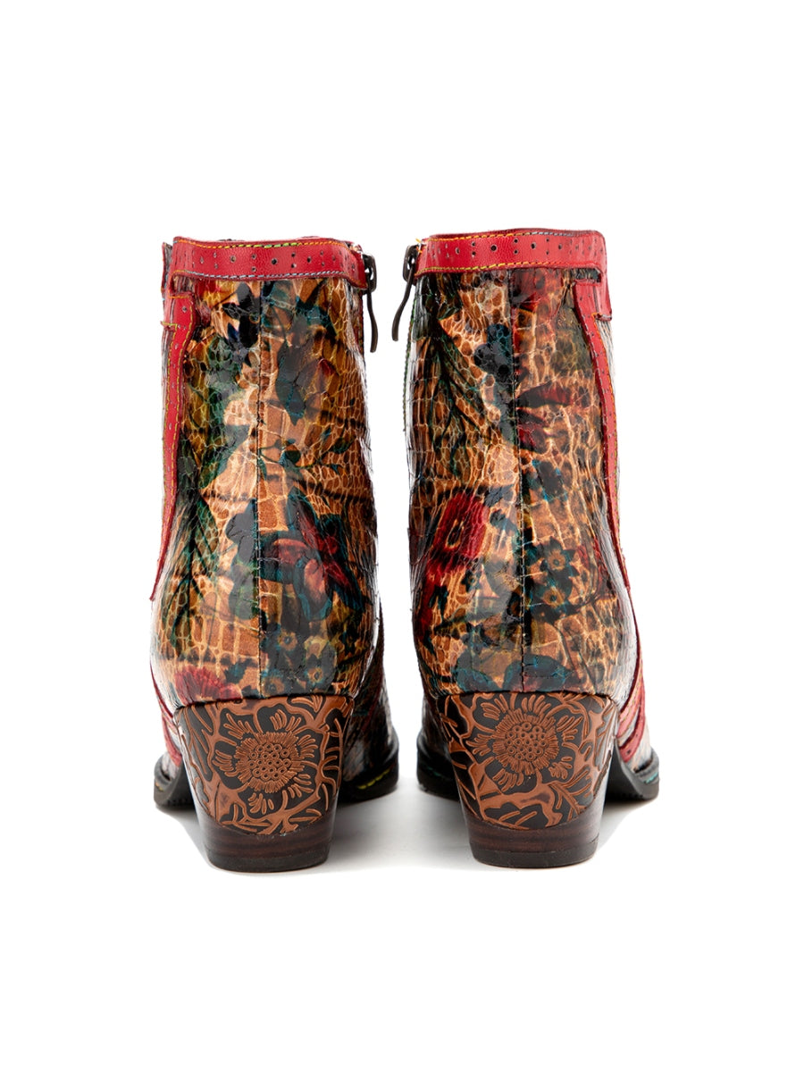 Elegantly Styled Boots for Everyday Wear
