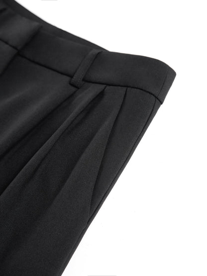 Elegantly Styled Pants for Everyday Wear