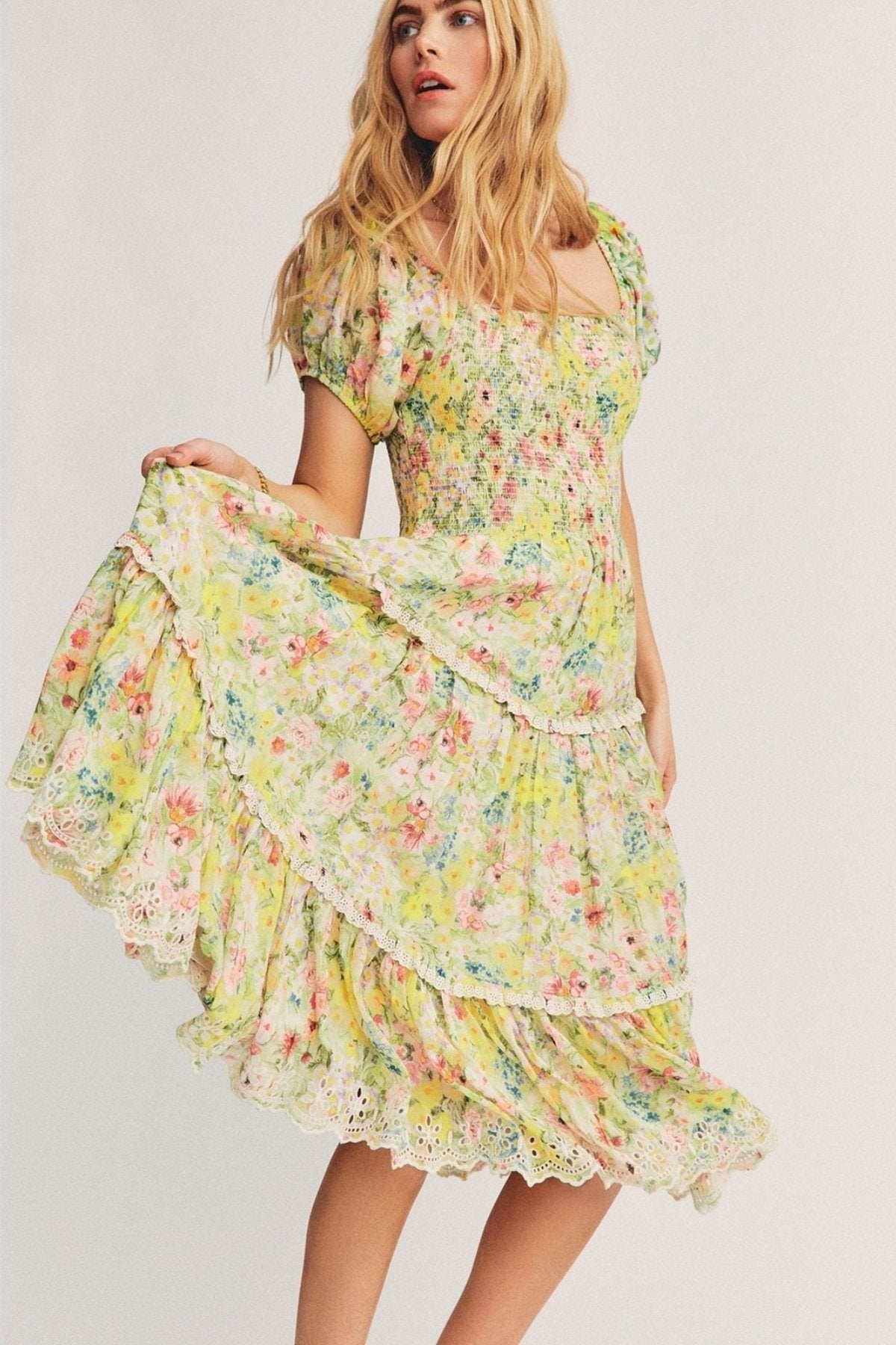 Polished Dress with an Effortless Classic Look