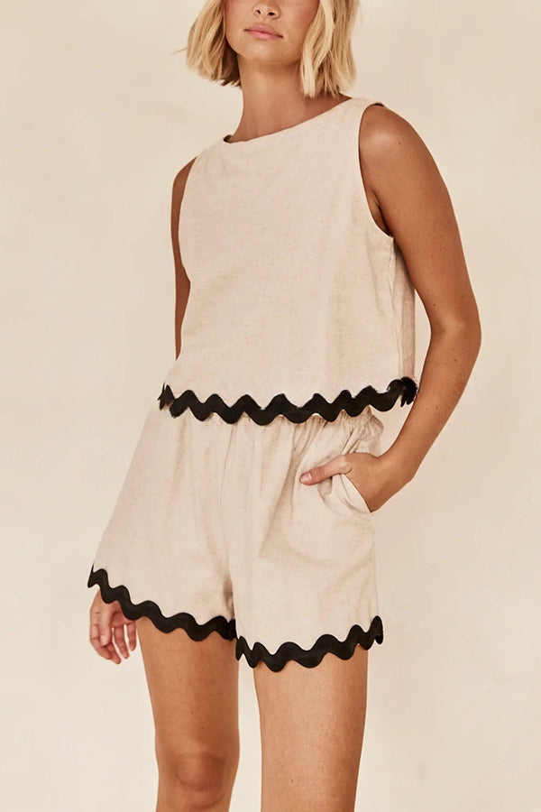 Classic Vintage & Enduringly Stylish Top