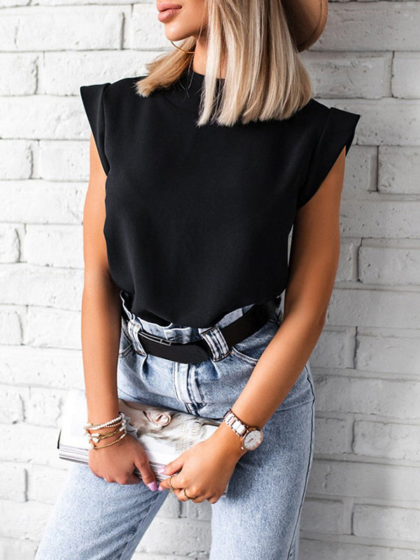 Well Tailored T-Shirt with a Graceful Silhouette