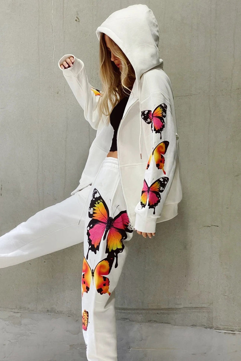 Well Tailored Pants with a Graceful Silhouette