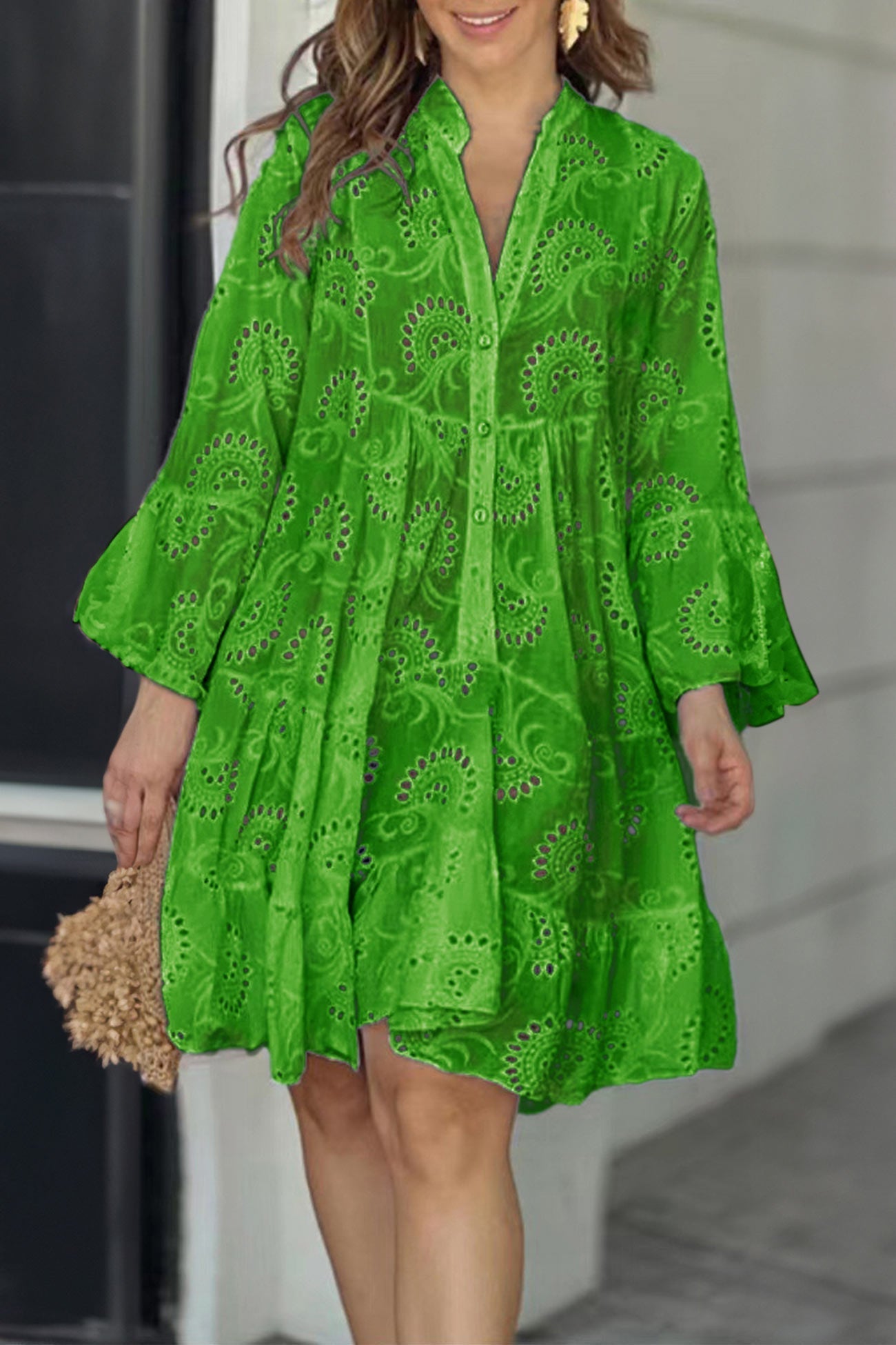 Beautifully Finished Dress in a Timeless Design
