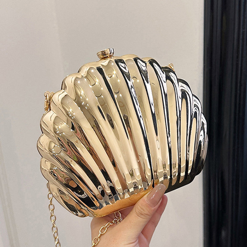 A Vintage Style Bag with Delicate Timeless Details