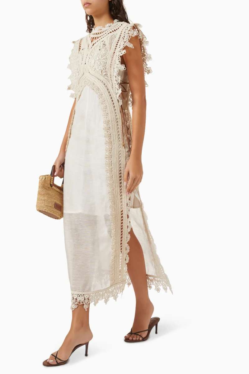 Beautifully Crafted Dress in a Classic Style