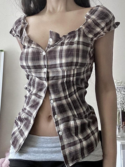 Classic Vintage Shirt with a Flattering Fit
