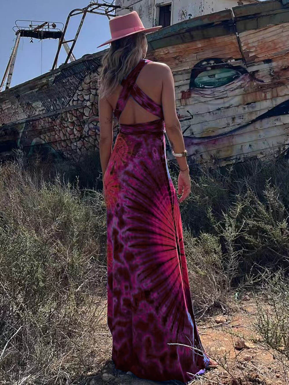 Gracefully Styled Dress for Any Occasion