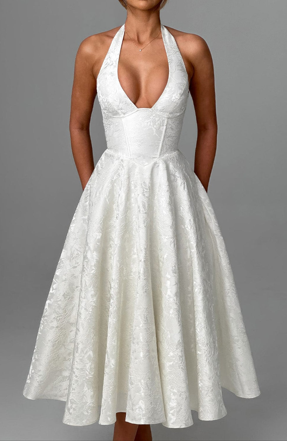 Polished Dress with an Effortless Classic Look