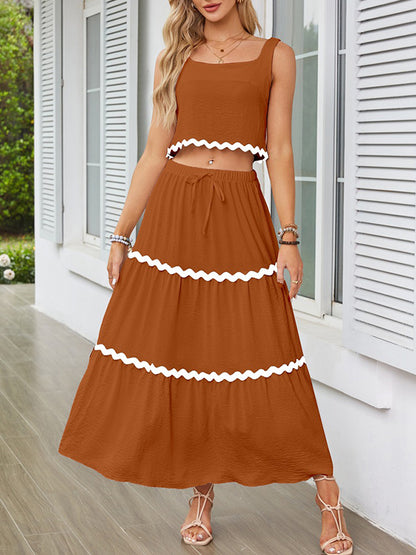 Effortlessly Elegant Top with a Timeless Design