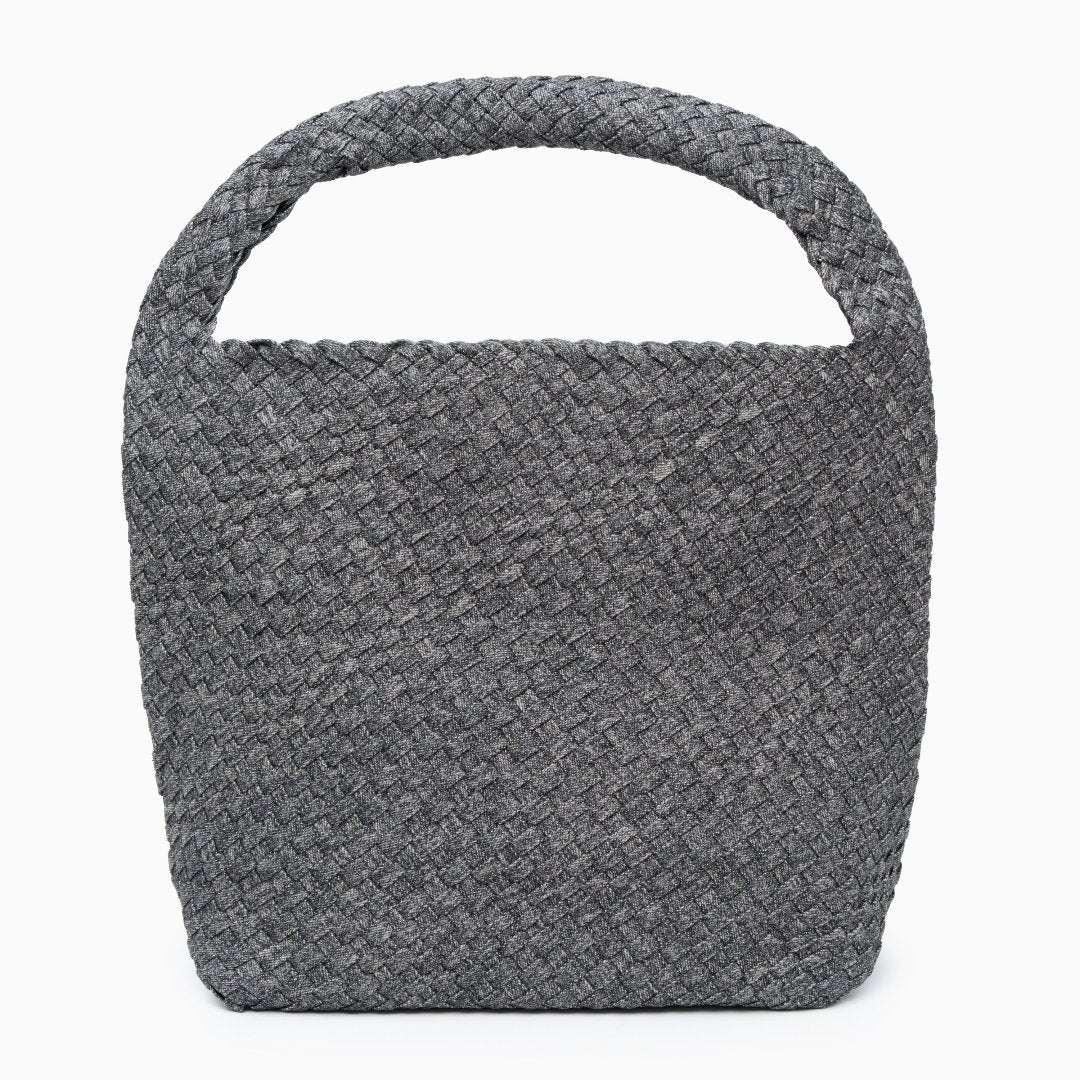 Effortlessly Elegant Bag with a Timeless Design