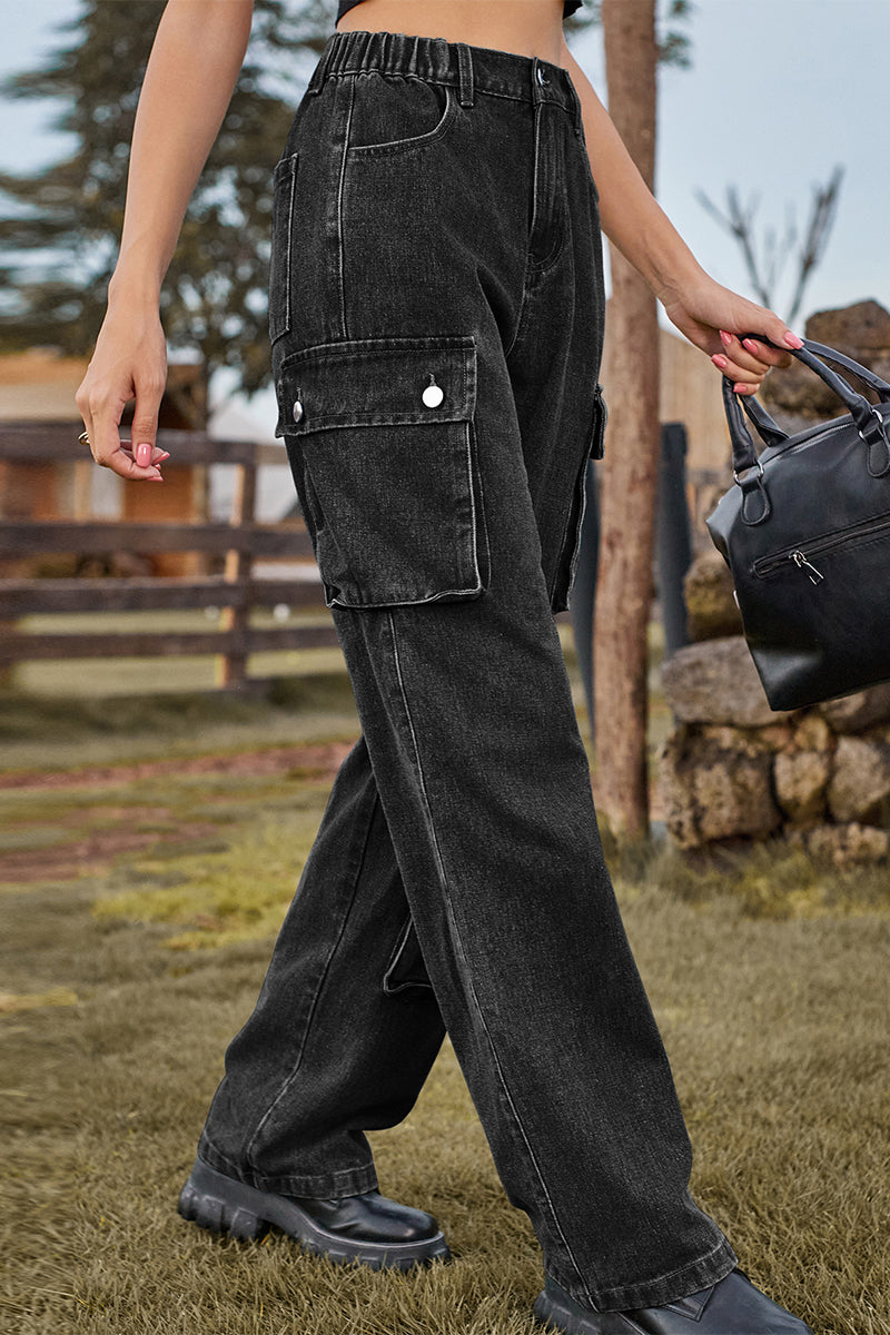 Effortlessly Elegant Garment with a Timeless Design
